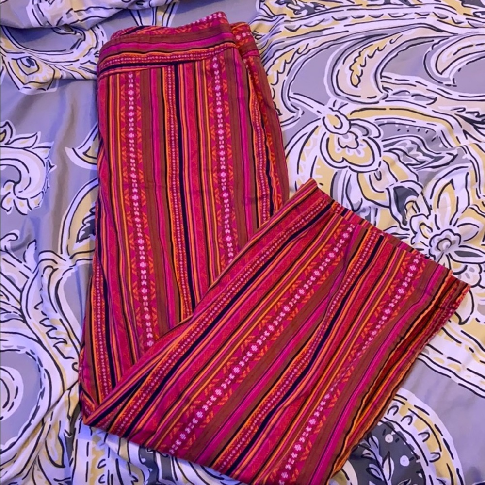 Multi colored capris